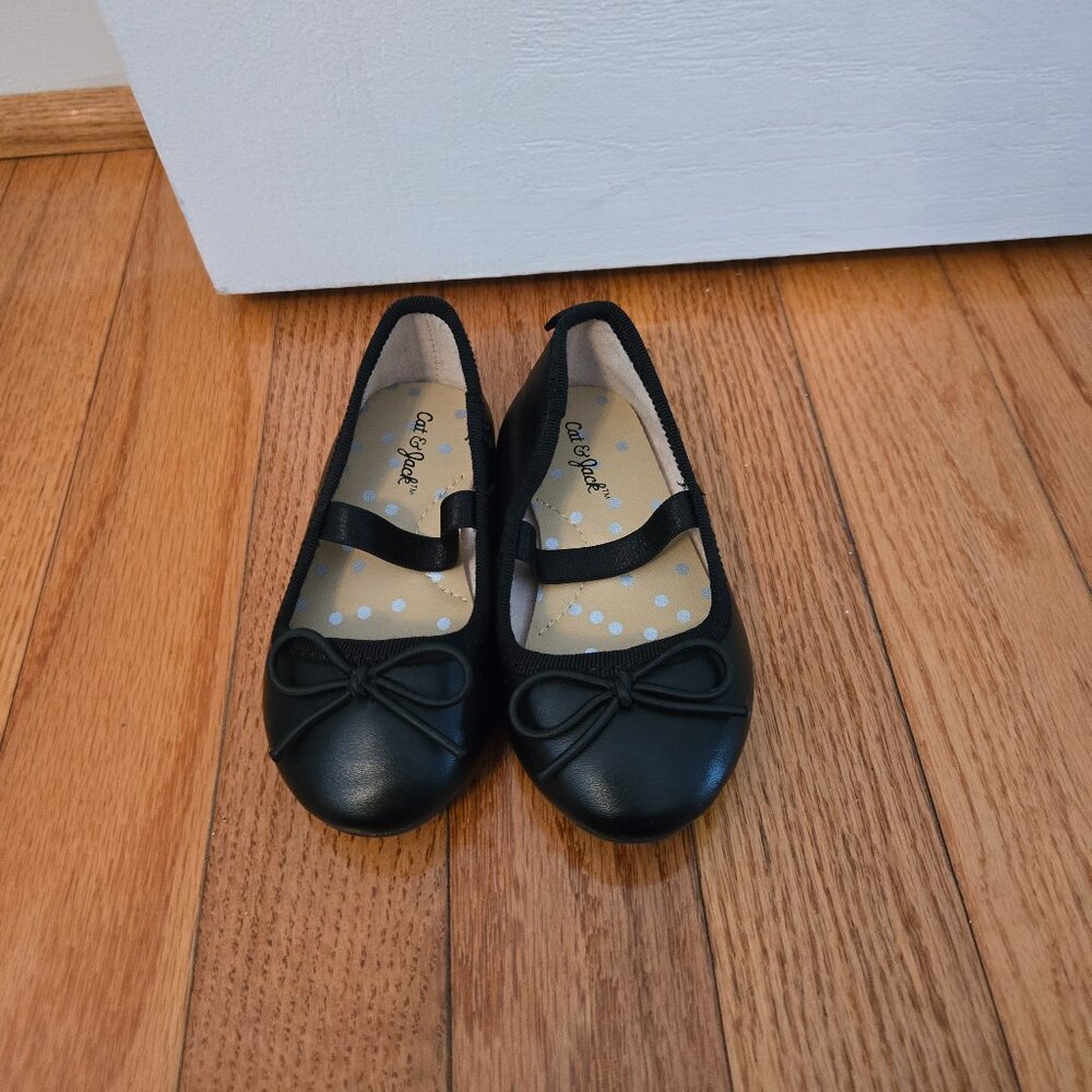 Girls size 5 toddler Cat & Jack black ballet flats